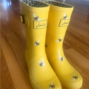 Joules Bright Yellow Bee Pattern Boots,  Women’s Size 8.